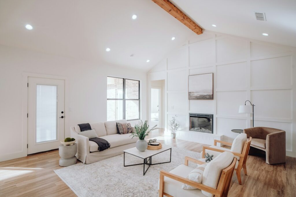 Bright, organized living room with neatly packed moving boxes, symbolizing a smooth and seamless out-of-state relocation.